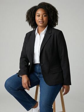 Classic Black Single-Button Blazer - Women's Tailored Jacket